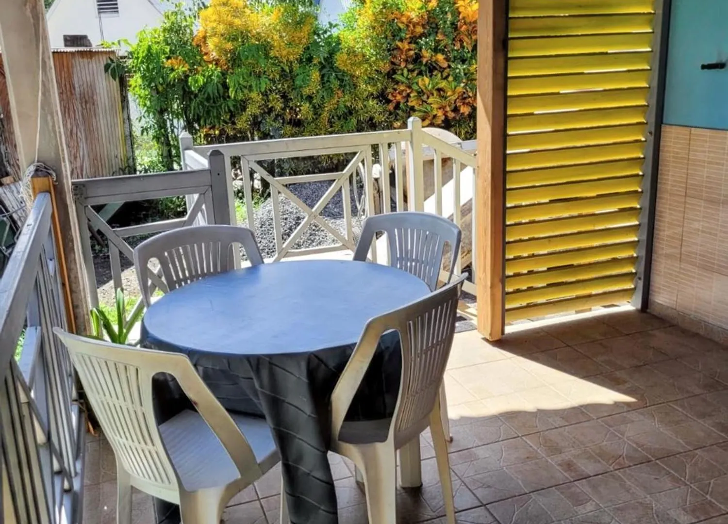 Appartement Charmant A Baie Mahault 70 M² Vue Montagne Roussel